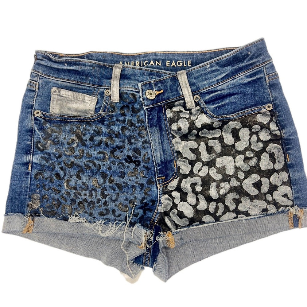 American Eagle Next Level Strtch cheeta print jean short Y2K 1 of 1 Festival SZ6